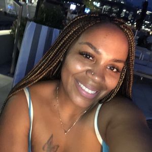 Meet your Posher, Lachelle